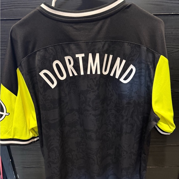 BORUSSIA DORTMUND PUMA 2020-2021 'NEONGELB' SPECIAL SHIRT - Picture 3 of 6